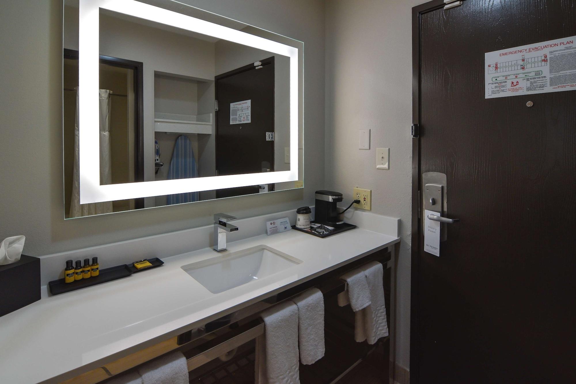Hotel Western Area 2*