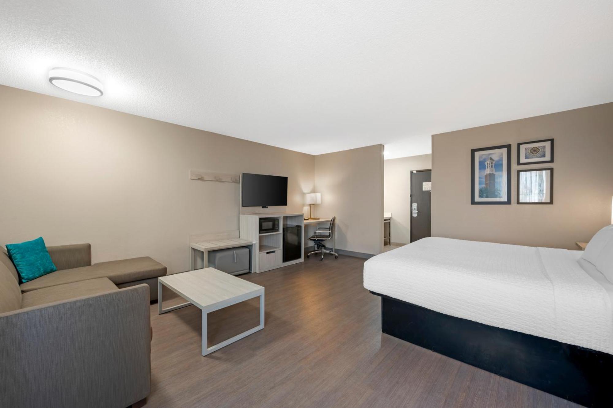 Western Area Hotel