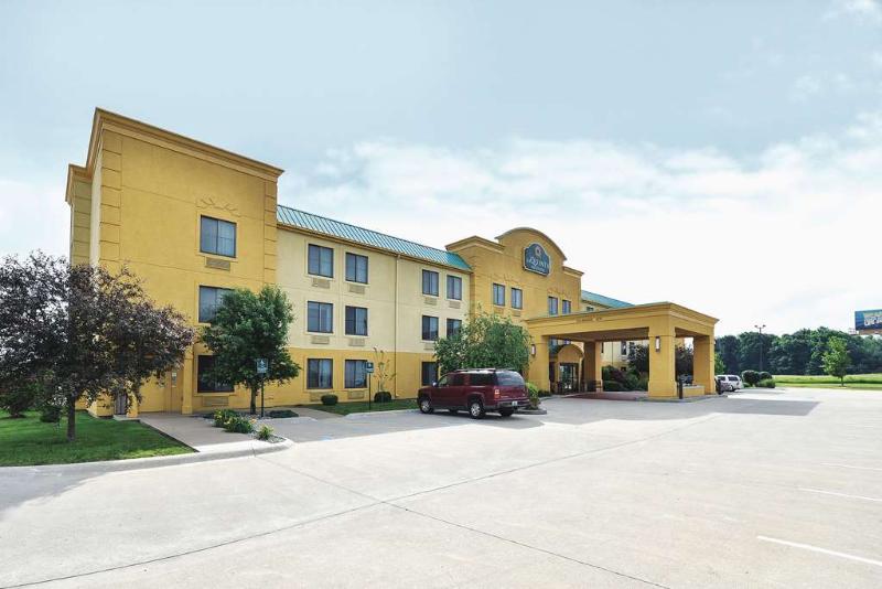 Western Area Hotel 2*